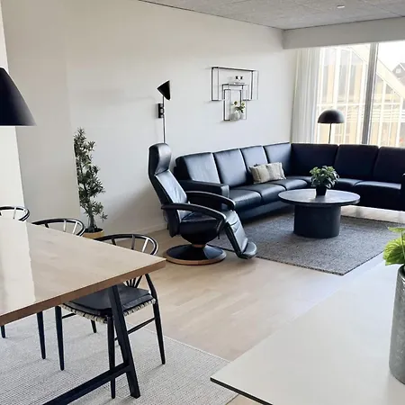 8 Person In Ringk Bing Ringkøbing