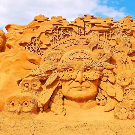 8 Person In Apartamento