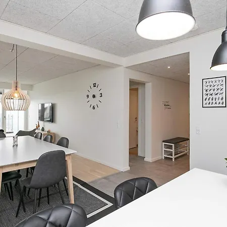 8 Person In Appartement *